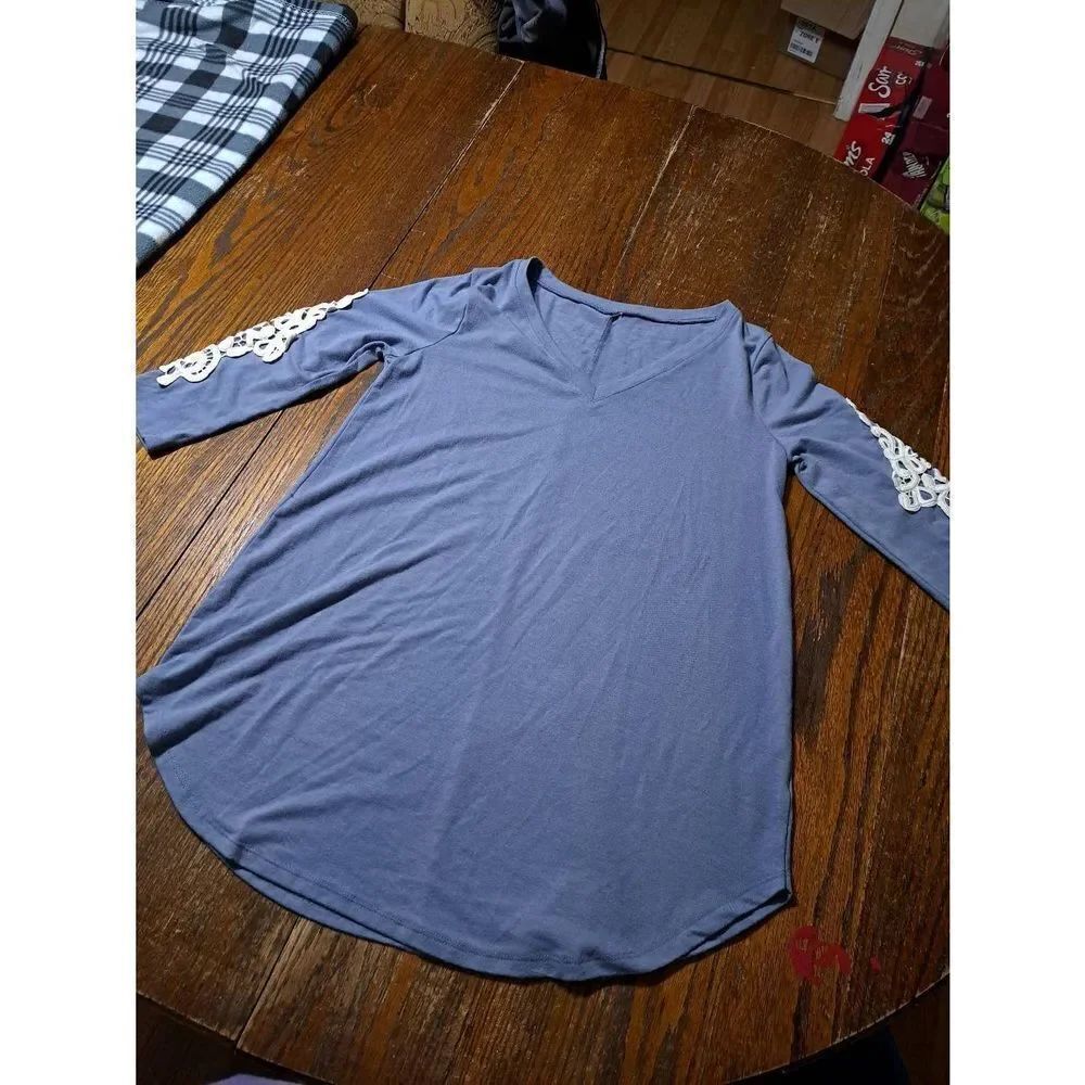 Small Blue VNeck Pullover Tunic Top Shirt with Lace Sleeves